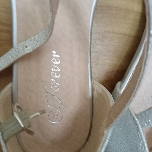 Forever sandals - Picture 3 of 3